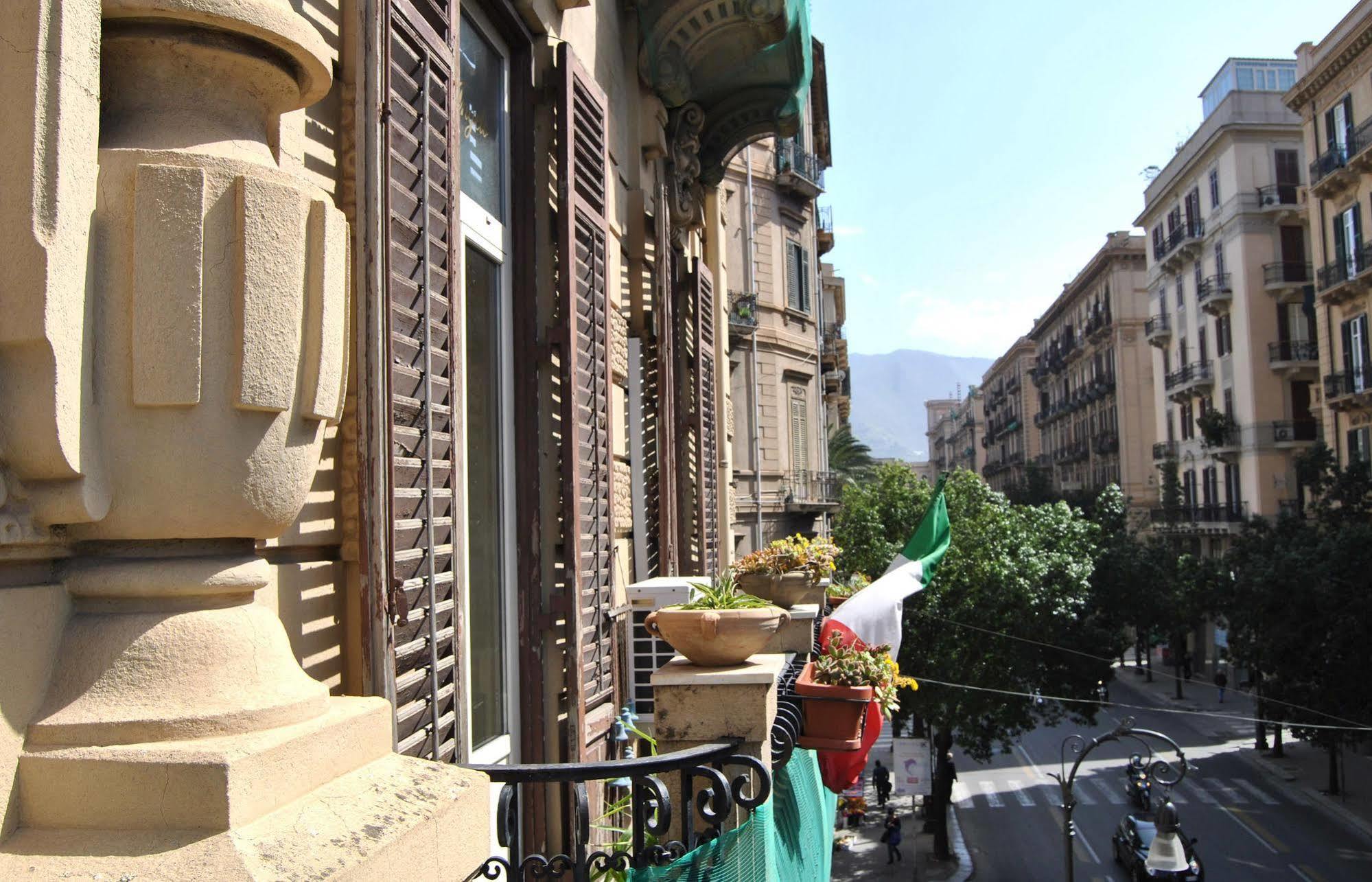 Bed And Breakfast D'Angelo Palermo Exterior photo